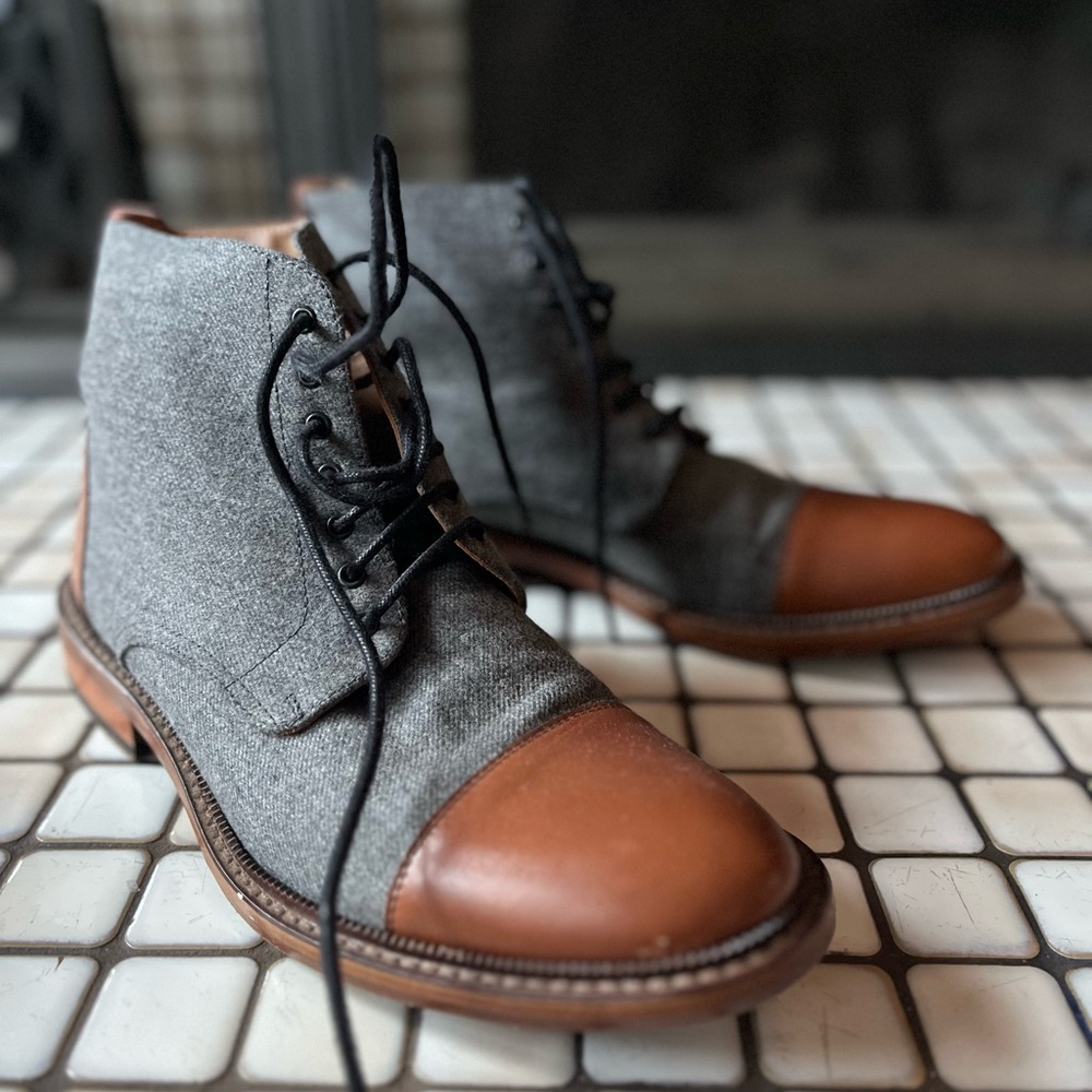 Taft Gray and Brown Boots with Lace-Up Closure (Size 39)